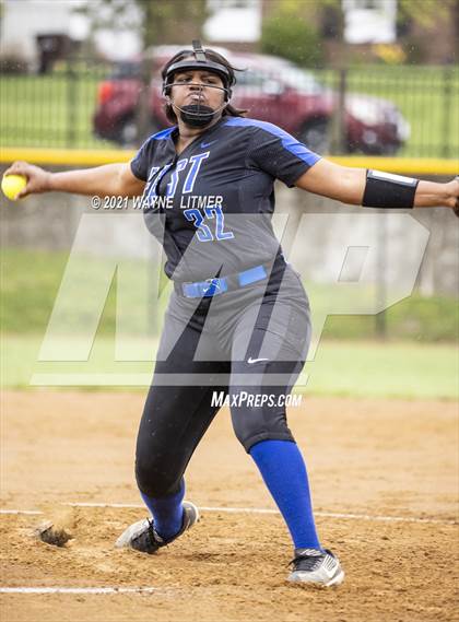 Thumbnail 2 in East Jessamine vs Pendleton Co. photogallery.