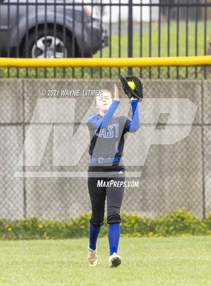 Thumbnail 2 in East Jessamine vs Pendleton Co. photogallery.