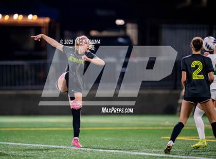 Thumbnail 3 in West Linn @ Jesuit (OSAA 6A Final) photogallery.