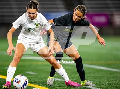 Thumbnail 1 in West Linn @ Jesuit (OSAA 6A Final) photogallery.