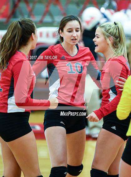 Thumbnail 1 in Bryson @ Mineral Wells photogallery.