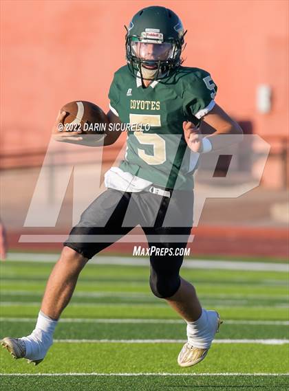 Thumbnail 3 in Skyline vs Highland photogallery.
