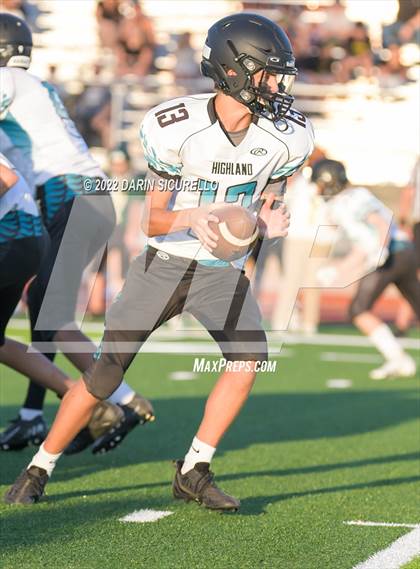 Thumbnail 3 in Skyline vs Highland photogallery.