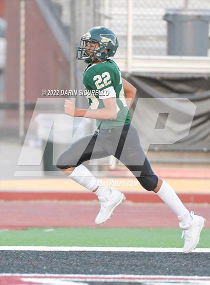 Thumbnail 3 in Skyline vs Highland photogallery.
