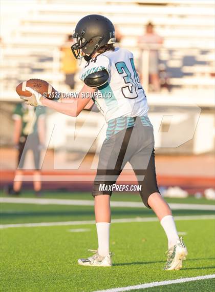 Thumbnail 3 in Skyline vs Highland photogallery.