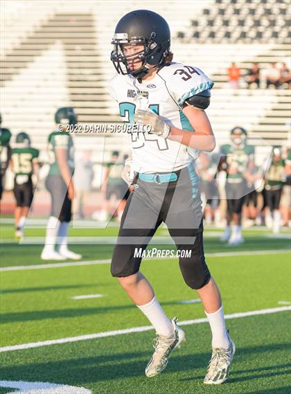 Thumbnail 3 in Skyline vs Highland photogallery.