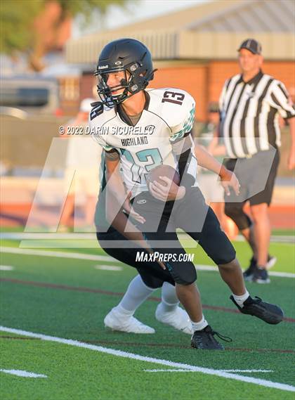 Thumbnail 3 in Skyline vs Highland photogallery.