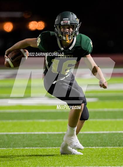 Thumbnail 3 in Skyline vs Highland photogallery.