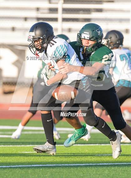 Thumbnail 3 in Skyline vs Highland photogallery.