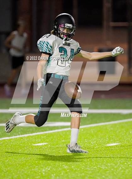 Thumbnail 3 in Skyline vs Highland photogallery.