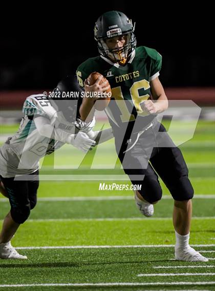 Thumbnail 3 in Skyline vs Highland photogallery.