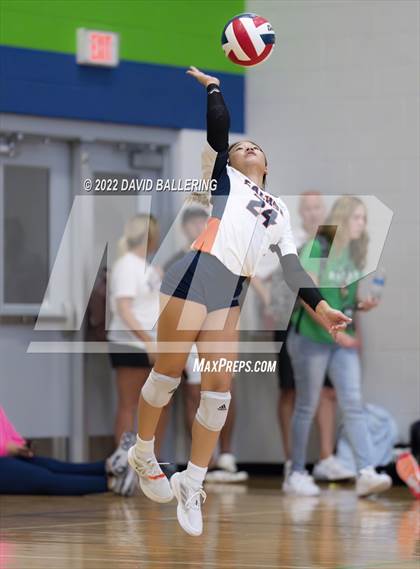 Thumbnail 3 in Grand Oaks vs. Sachse (NISD Tournament) photogallery.