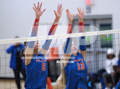 Thumbnail 2 in Grand Oaks vs. Sachse (NISD Tournament) photogallery.