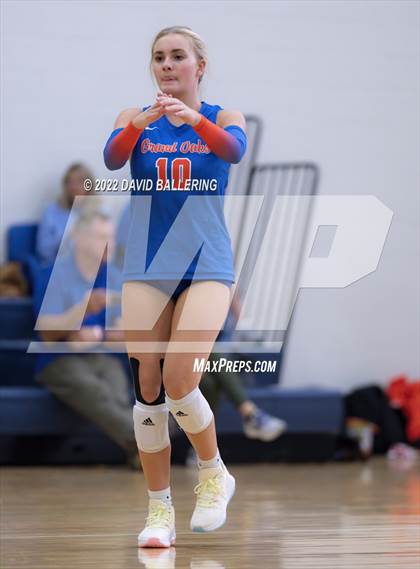 Thumbnail 2 in Grand Oaks vs. Sachse (NISD Tournament) photogallery.