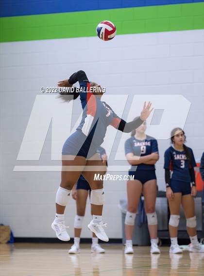 Thumbnail 1 in Grand Oaks vs. Sachse (NISD Tournament) photogallery.