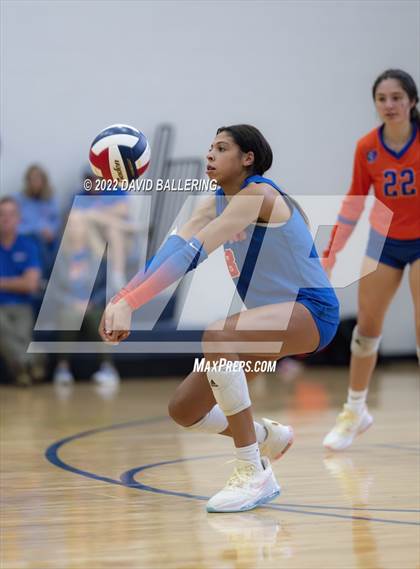 Thumbnail 1 in Grand Oaks vs. Sachse (NISD Tournament) photogallery.