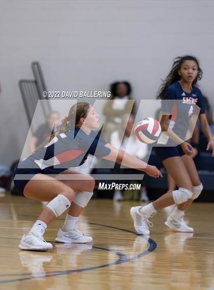 Thumbnail 2 in Grand Oaks vs. Sachse (NISD Tournament) photogallery.