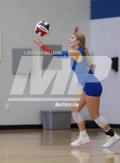 Thumbnail 1 in Grand Oaks vs. Sachse (NISD Tournament) photogallery.
