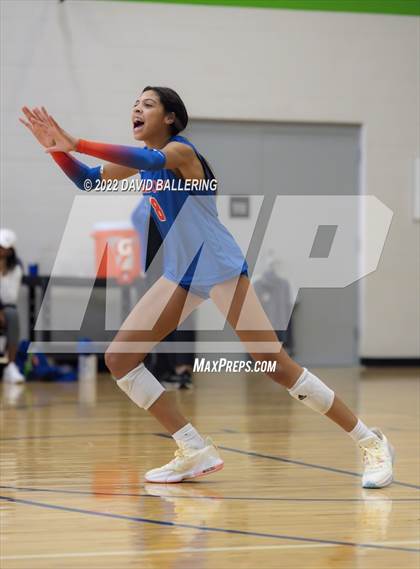 Thumbnail 1 in Grand Oaks vs. Sachse (NISD Tournament) photogallery.
