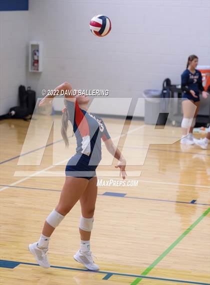 Thumbnail 3 in Grand Oaks vs. Sachse (NISD Tournament) photogallery.