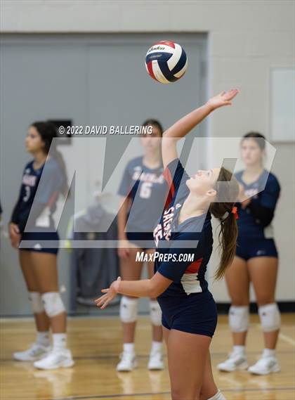 Thumbnail 2 in Grand Oaks vs. Sachse (NISD Tournament) photogallery.