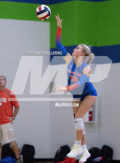 Thumbnail 2 in Grand Oaks vs. Sachse (NISD Tournament) photogallery.