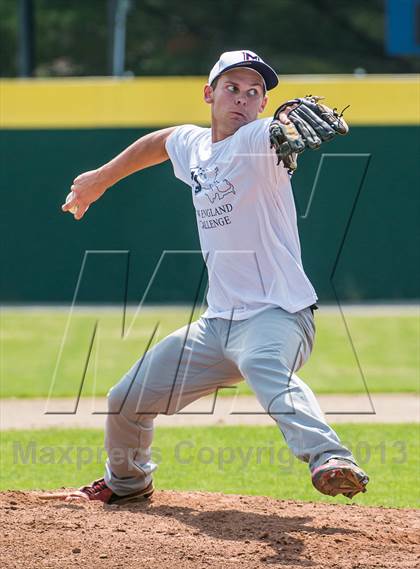 Thumbnail 3 in Massachusetts vs Connecticut All-Stars (Juniors) photogallery.