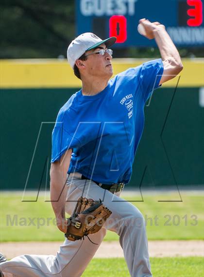 Thumbnail 3 in Massachusetts vs Connecticut All-Stars (Juniors) photogallery.