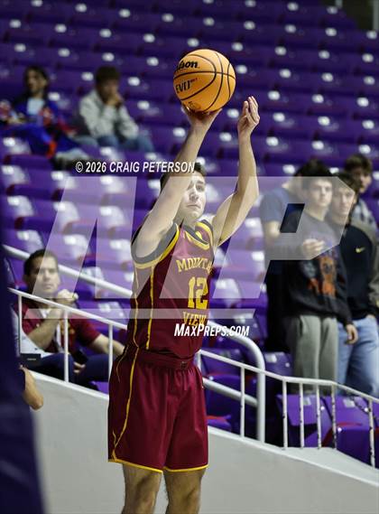 Thumbnail 1 in Mountain View vs Dixie (UHSAA 4A Quarterfinal) photogallery.
