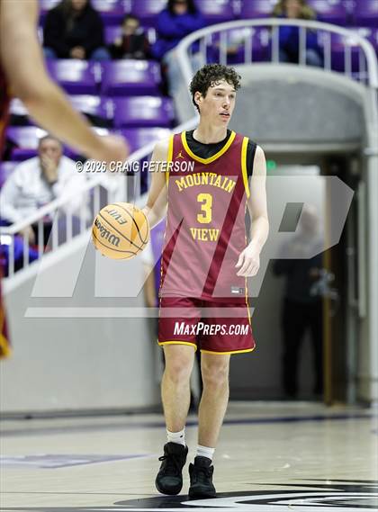 Thumbnail 3 in Mountain View vs Dixie (UHSAA 4A Quarterfinal) photogallery.
