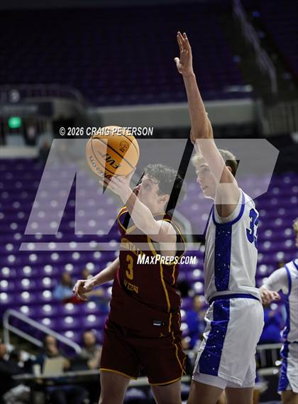 Thumbnail 3 in Mountain View vs Dixie (UHSAA 4A Quarterfinal) photogallery.
