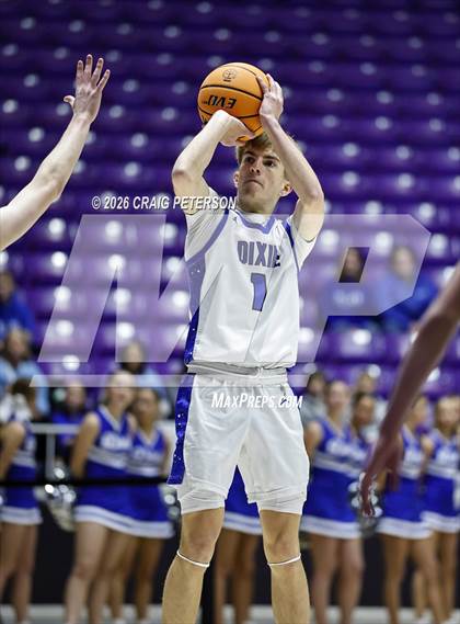 Thumbnail 1 in Mountain View vs Dixie (UHSAA 4A Quarterfinal) photogallery.