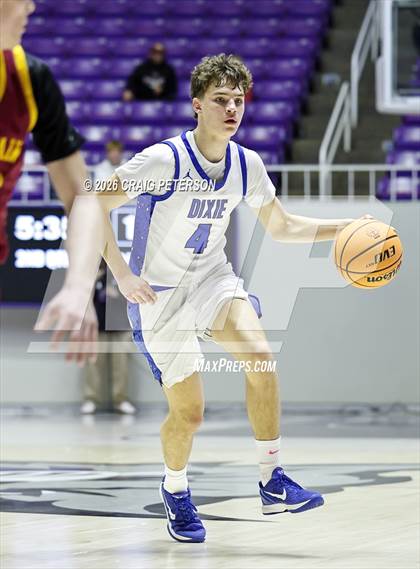 Thumbnail 1 in Mountain View vs Dixie (UHSAA 4A Quarterfinal) photogallery.
