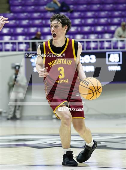 Thumbnail 3 in Mountain View vs Dixie (UHSAA 4A Quarterfinal) photogallery.