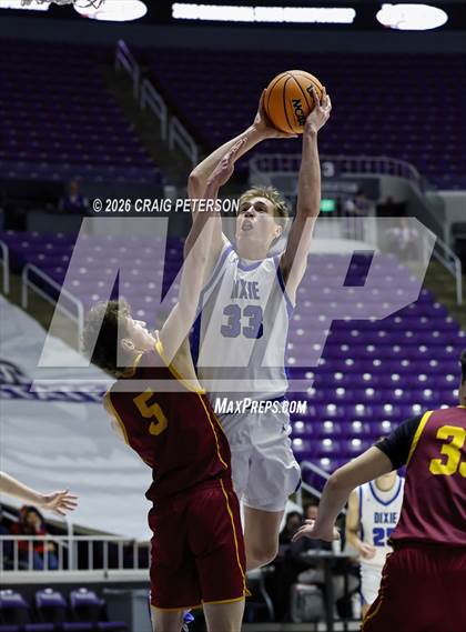Thumbnail 3 in Mountain View vs Dixie (UHSAA 4A Quarterfinal) photogallery.