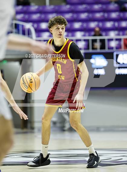 Thumbnail 2 in Mountain View vs Dixie (UHSAA 4A Quarterfinal) photogallery.