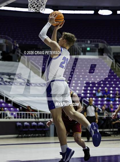 Thumbnail 3 in Mountain View vs Dixie (UHSAA 4A Quarterfinal) photogallery.