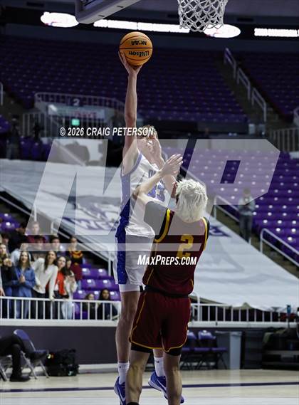 Thumbnail 3 in Mountain View vs Dixie (UHSAA 4A Quarterfinal) photogallery.