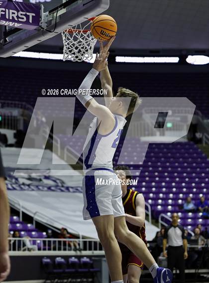Thumbnail 1 in Mountain View vs Dixie (UHSAA 4A Quarterfinal) photogallery.