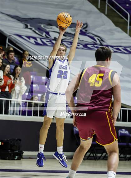 Thumbnail 3 in Mountain View vs Dixie (UHSAA 4A Quarterfinal) photogallery.