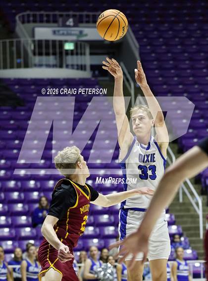 Thumbnail 3 in Mountain View vs Dixie (UHSAA 4A Quarterfinal) photogallery.