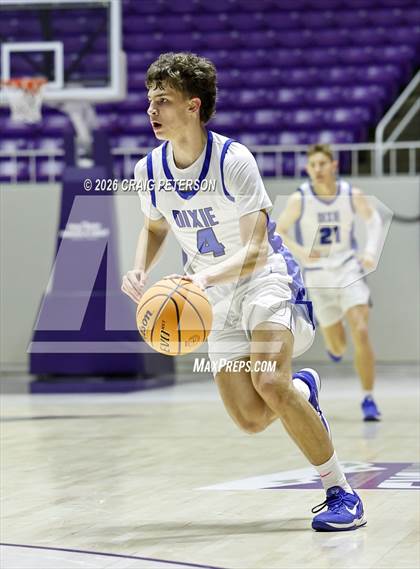 Thumbnail 1 in Mountain View vs Dixie (UHSAA 4A Quarterfinal) photogallery.