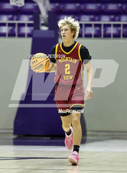 Thumbnail 2 in Mountain View vs Dixie (UHSAA 4A Quarterfinal) photogallery.