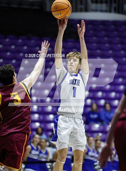 Thumbnail 3 in Mountain View vs Dixie (UHSAA 4A Quarterfinal) photogallery.