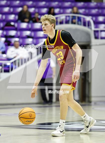 Thumbnail 1 in Mountain View vs Dixie (UHSAA 4A Quarterfinal) photogallery.