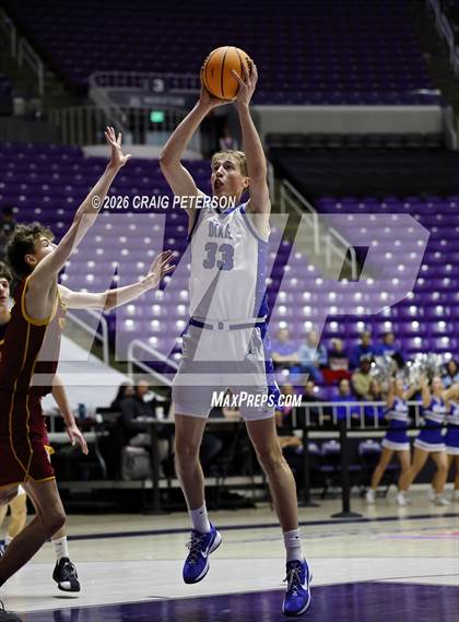 Thumbnail 1 in Mountain View vs Dixie (UHSAA 4A Quarterfinal) photogallery.