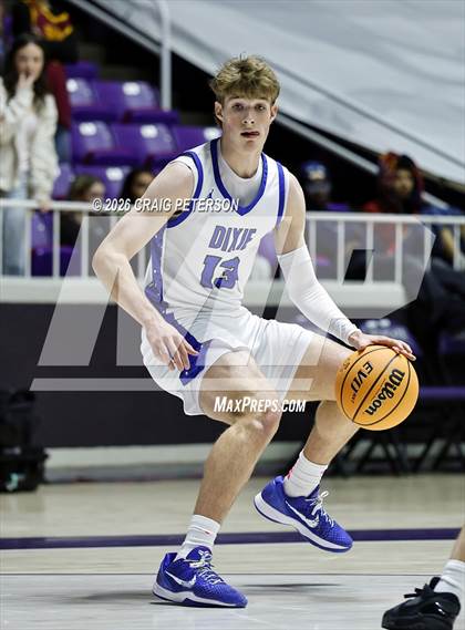 Thumbnail 3 in Mountain View vs Dixie (UHSAA 4A Quarterfinal) photogallery.