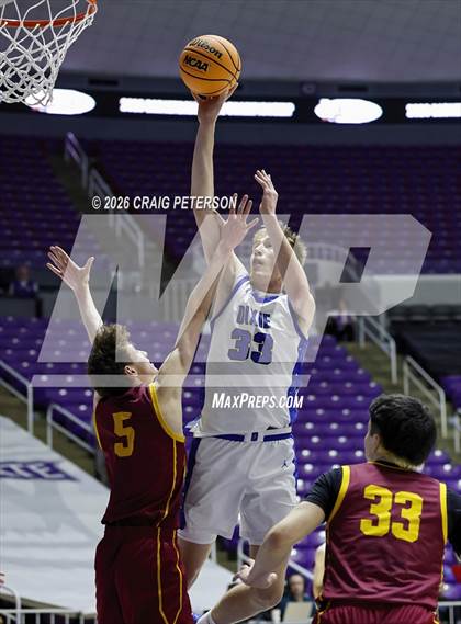 Thumbnail 3 in Mountain View vs Dixie (UHSAA 4A Quarterfinal) photogallery.