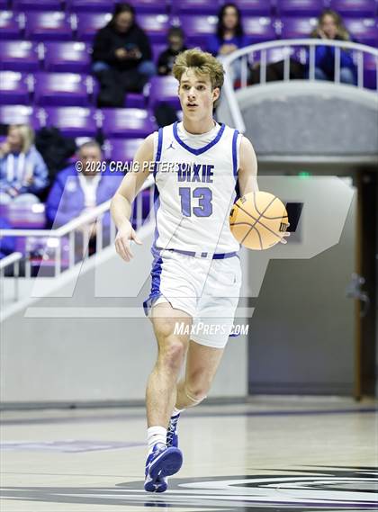 Thumbnail 2 in Mountain View vs Dixie (UHSAA 4A Quarterfinal) photogallery.