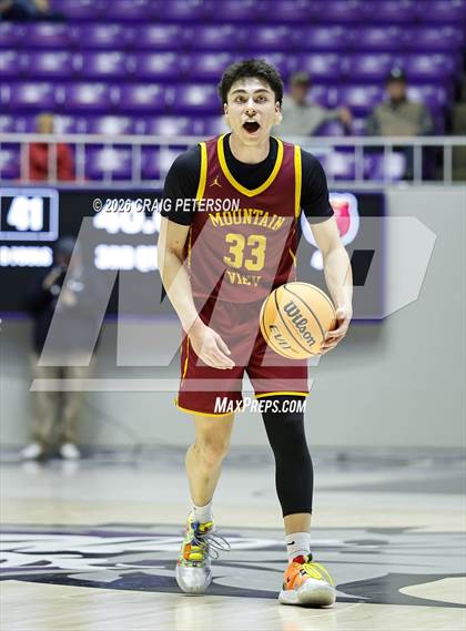 Thumbnail 3 in Mountain View vs Dixie (UHSAA 4A Quarterfinal) photogallery.